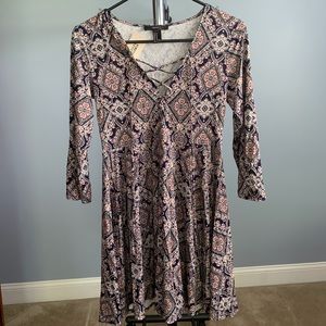 Long sleeve dress, great for the fall!